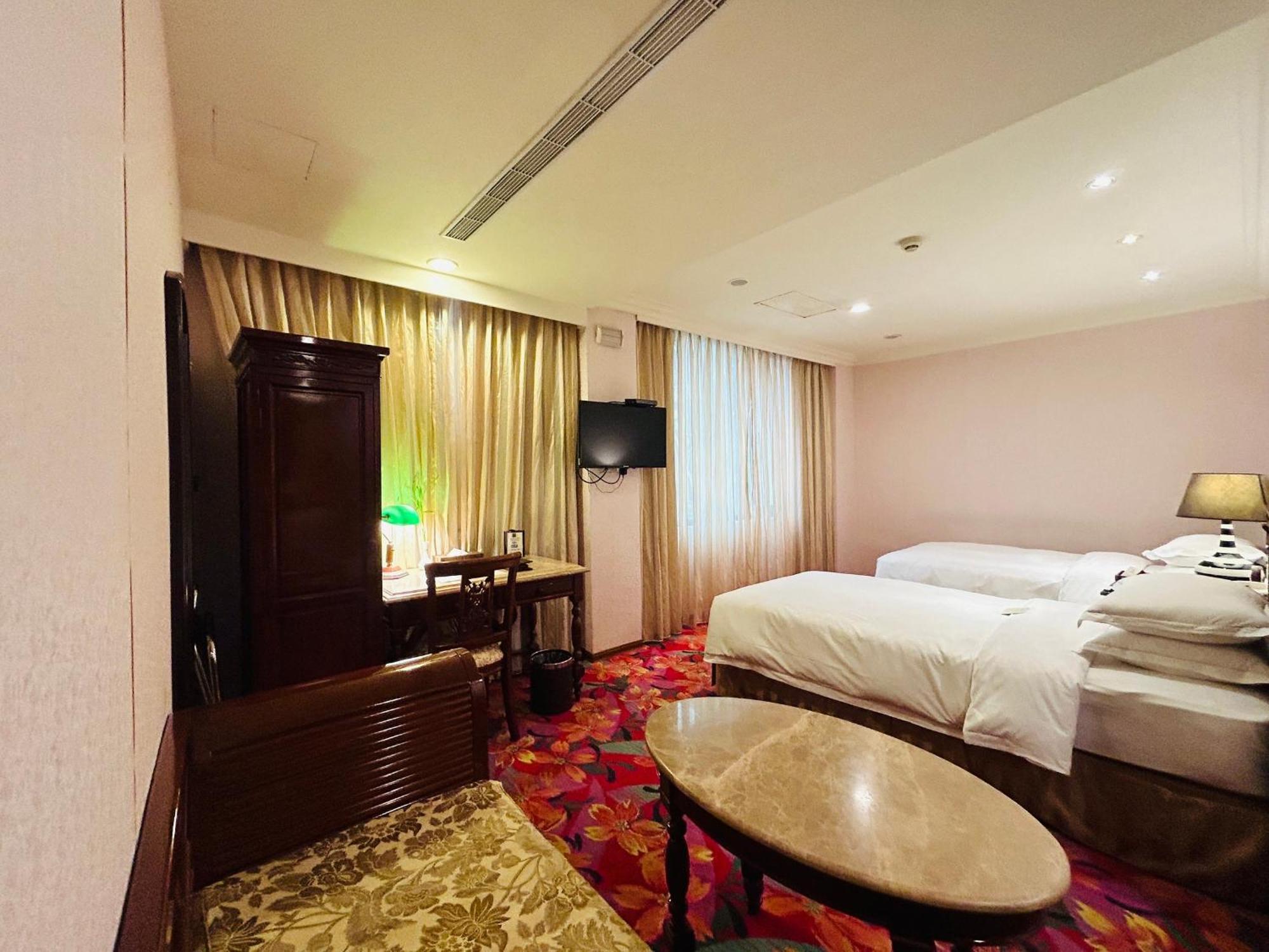 Royal Seasons Hotel Taipei ‧ Nanjing W. Exterior foto